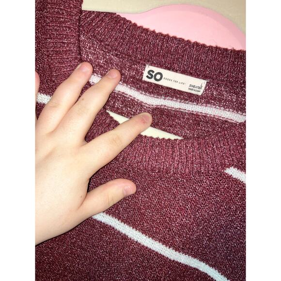 SO Burgundy White Striped Oversized Knit Sweater Relaxed Fit Size Large - Picture 3 of 7